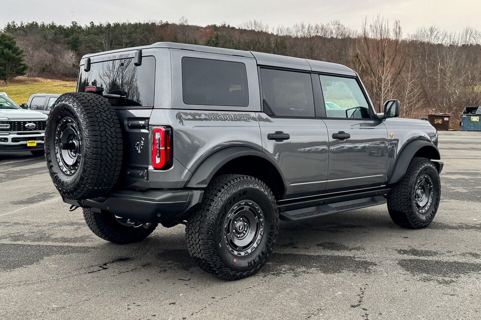 2025 Ford Bronco Badlands photo 3