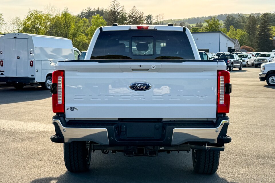 2025 Ford F-350 photo 4