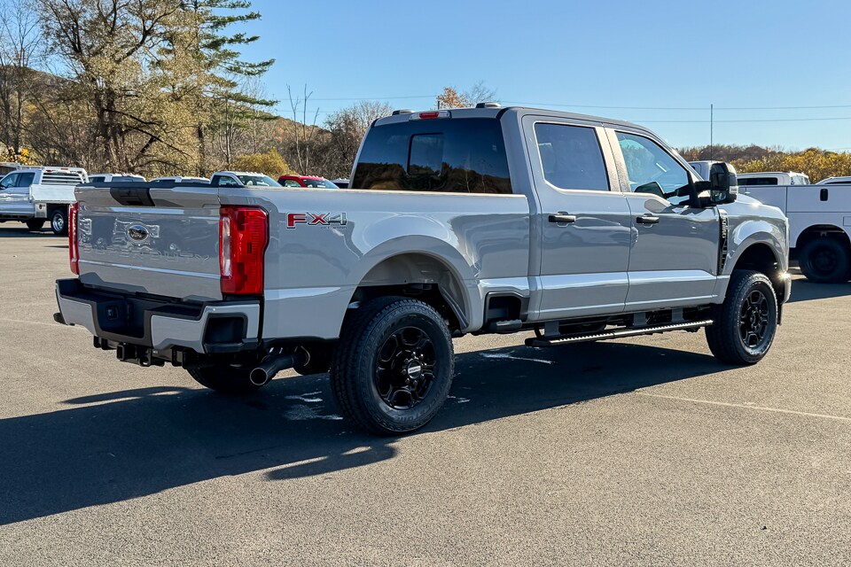 2026 Ford F-250 XL photo 3