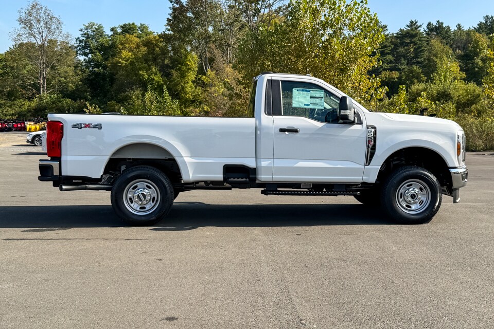2026 Ford F-250 photo 2