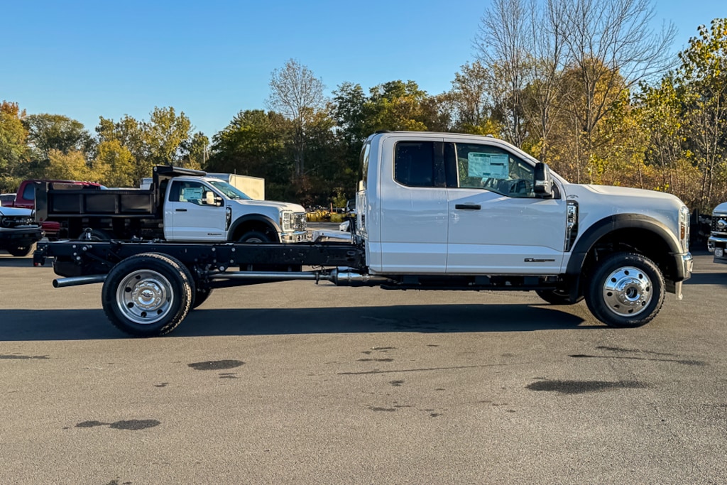 New 2026 Ford F550 Super Duty F-550 XLT CAB CHASSIS