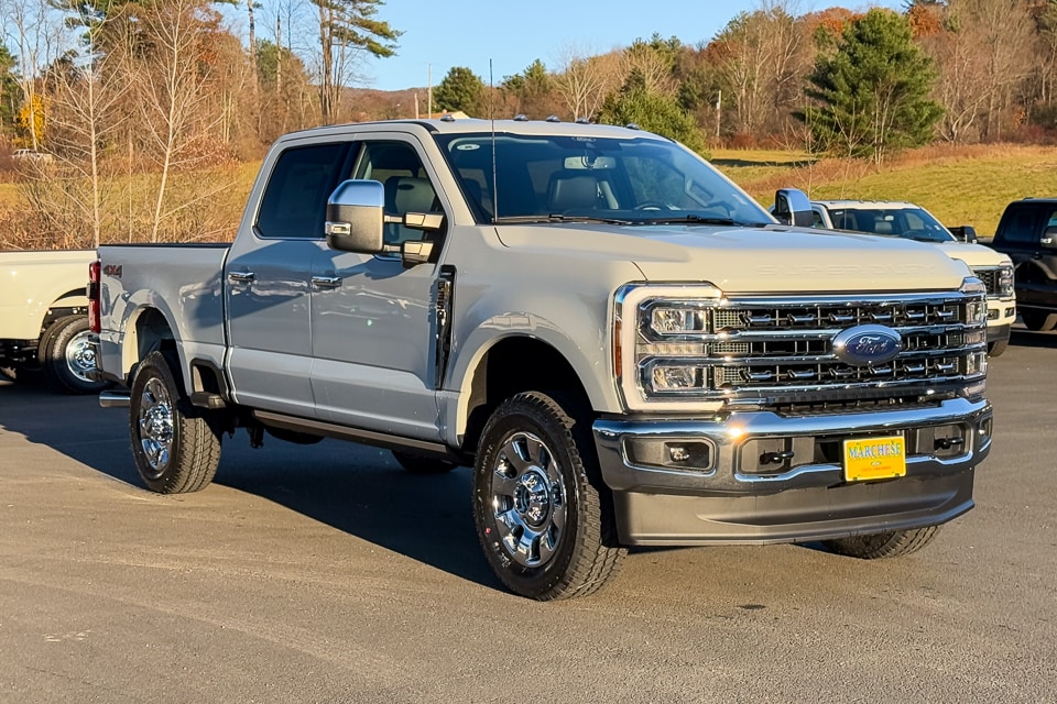 2026 Ford F-350 Super Duty Lariat's photo