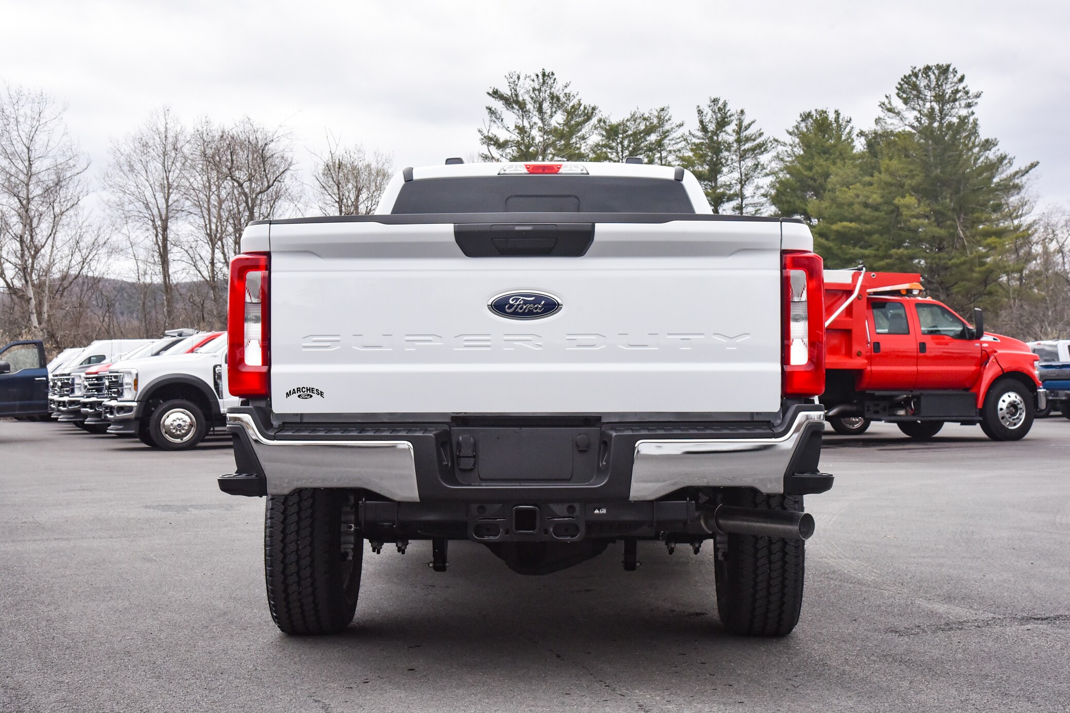 2025 Ford F-350 photo 4