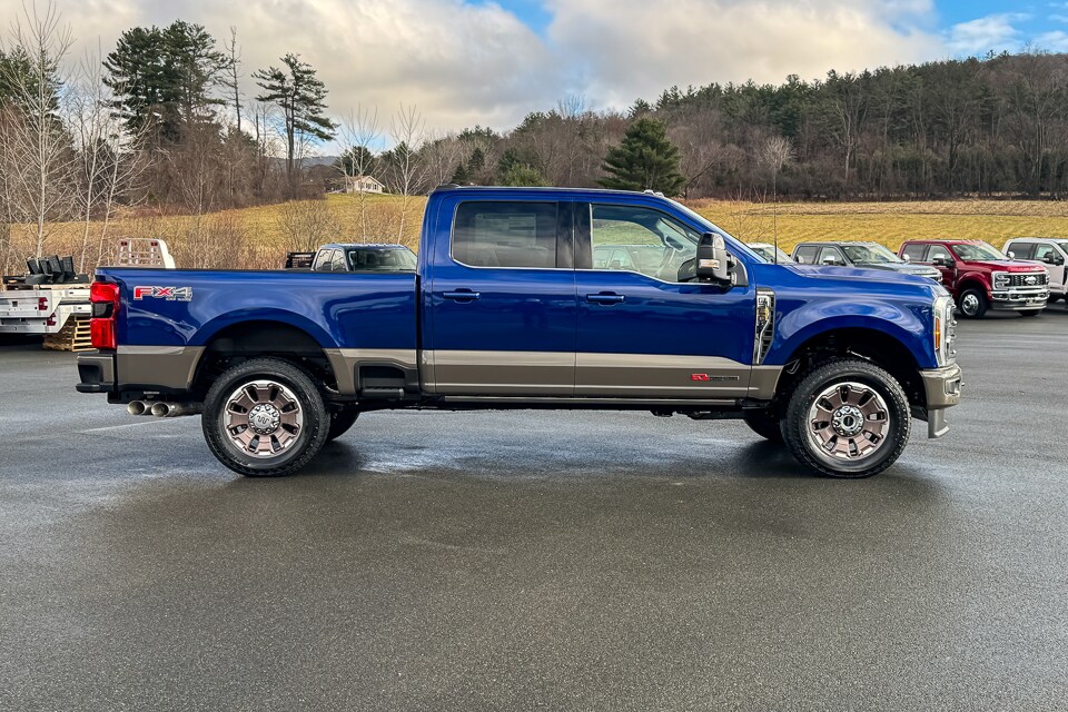 2026 Ford F-350 photo 2