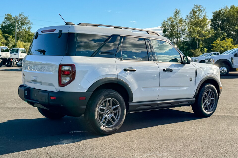 2025 Ford Bronco Big Bend photo 2