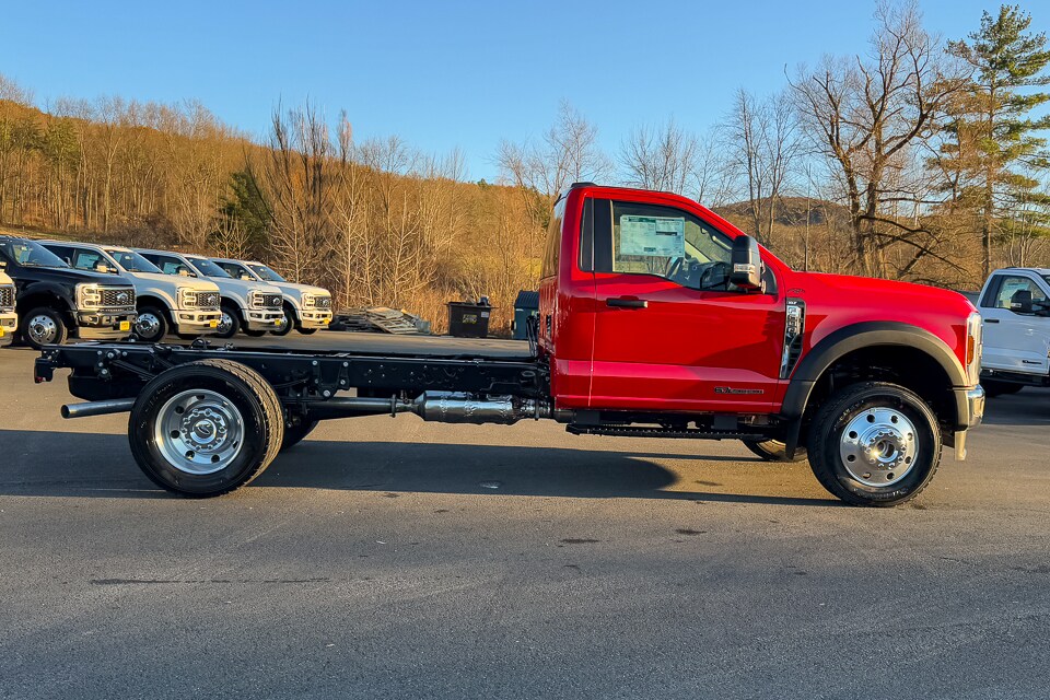 2026 Ford F-600 photo 2