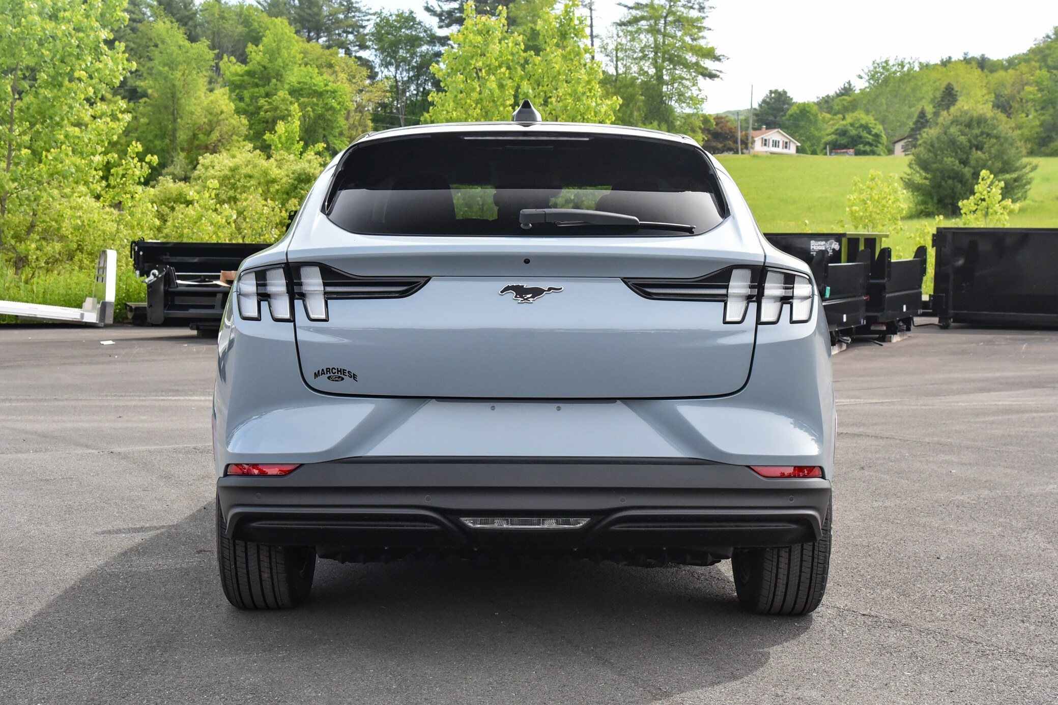 2025 Ford Mustang Mach-E Premium photo 4