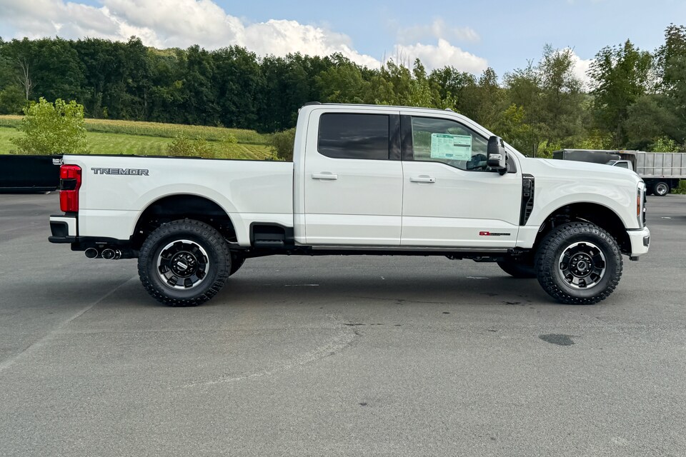 2026 Ford F-350 photo 2