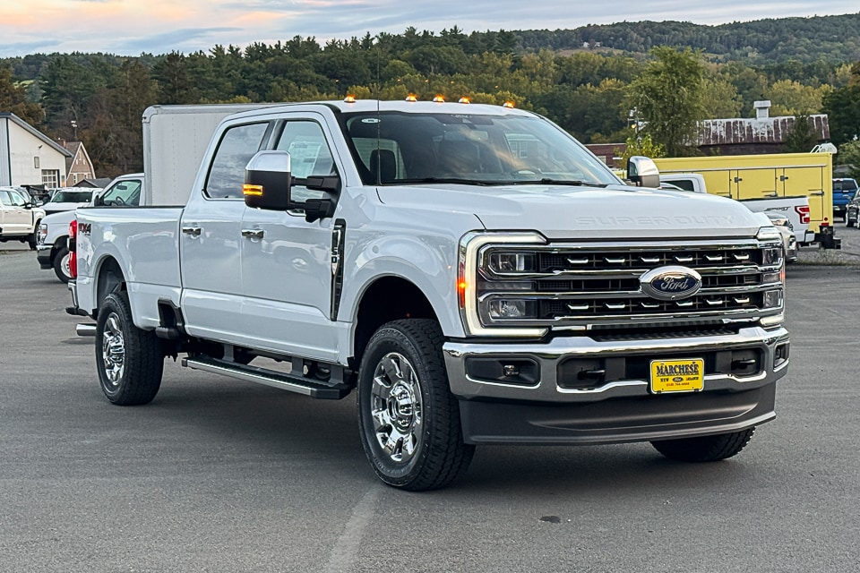 2026 Ford F-350 Super Duty Lariat's photo