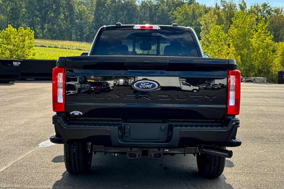 2026 Ford F-350 XL photo 4