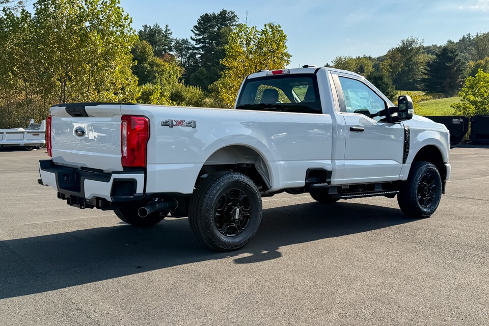 2026 Ford F-350 XL photo 3