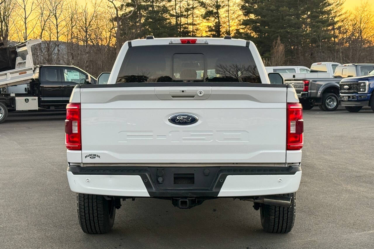 2022 Ford F-150 XLT photo 4