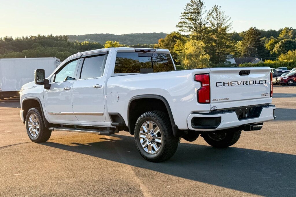 Used 2024 Chevrolet Silverado 2500HD High Country 4x4 4dr Crew Cab SB Pickup Truck