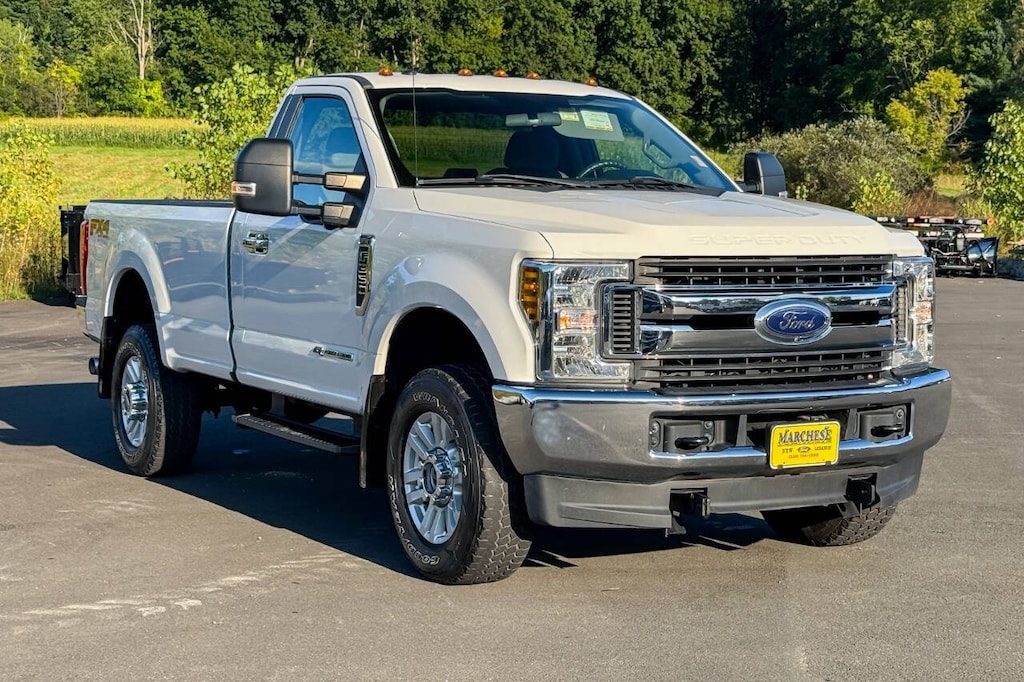 Used 2018 Ford F-350 Super Duty XL 4x4 2dr Regular Cab 8 ft. LB SRW Pickup Pickup Truck