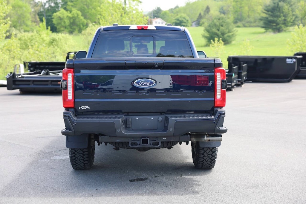 Used 2023 Ford F-250 Super Duty Lariat 4x4 4dr Crew Cab 8 ft. LB Pickup Pickup Truck