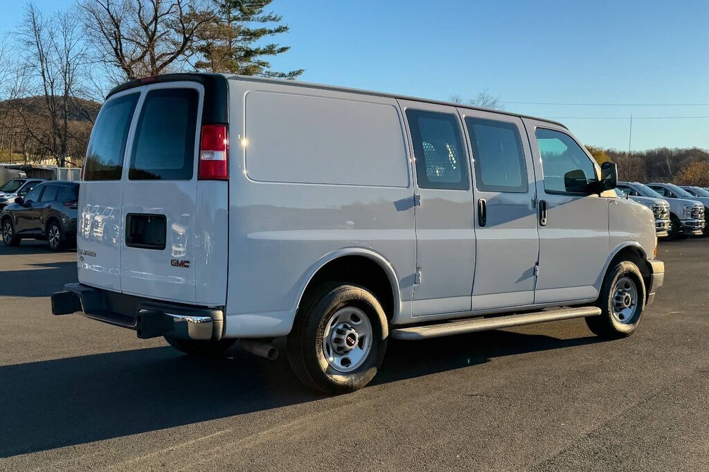 Used 2024 GMC Savana 2500 3dr Cargo Van Full-Size