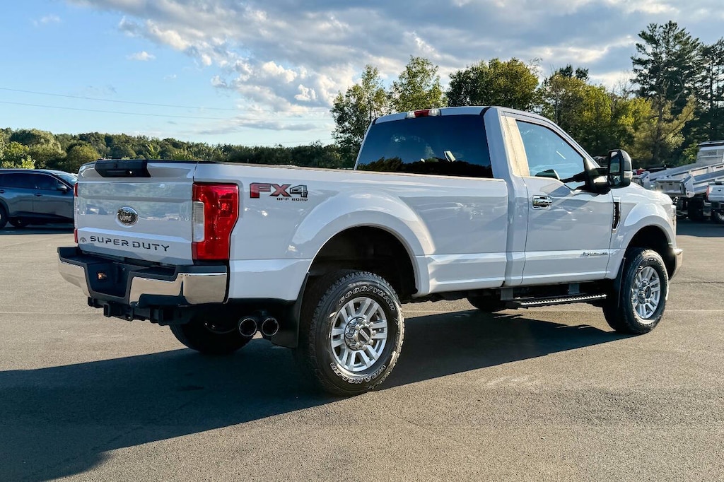 Used 2018 Ford F-350 Super Duty XL 4x4 2dr Regular Cab 8 ft. LB SRW Pickup Pickup Truck
