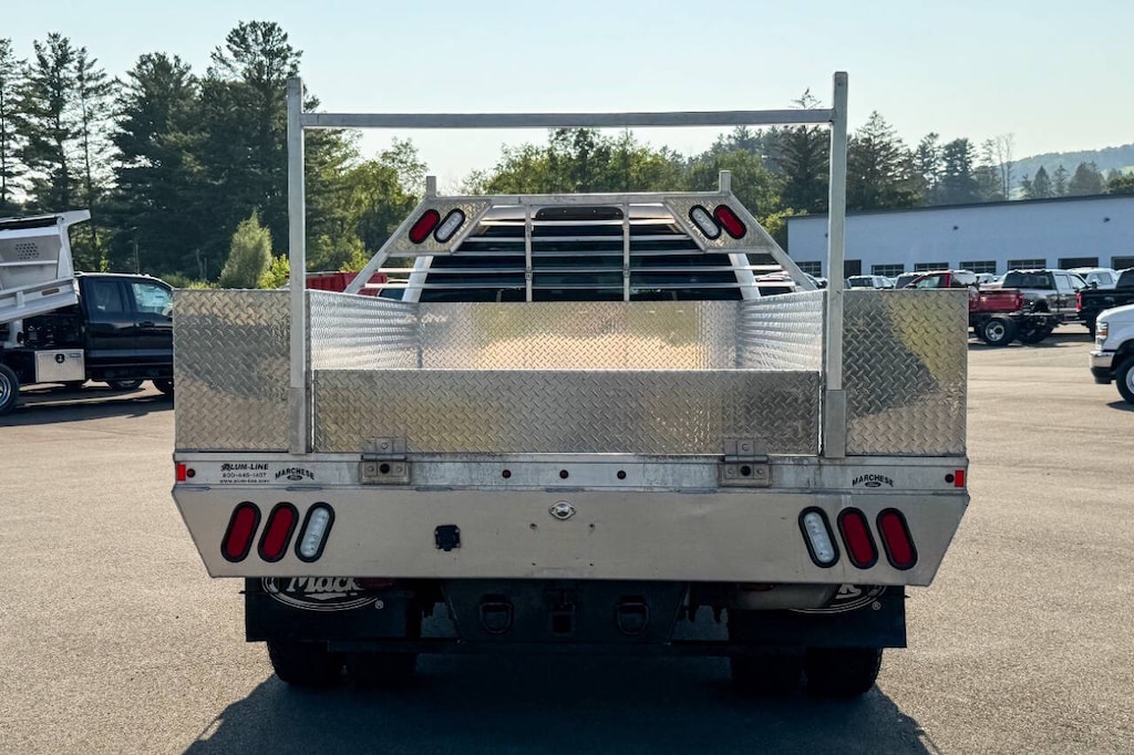 Used 2019 Ford F-350 Super Duty XL 4x4 4dr Crew Cab 179 in. WB DRW Chassis Chassis