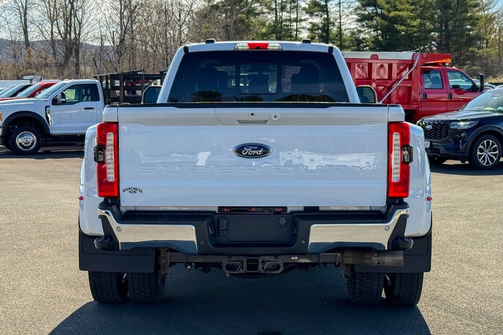 Used 2023 Ford F-450 Super Duty Lariat 4x4 4dr Crew Cab 8 ft. LB DRW Pickup Pickup Truck