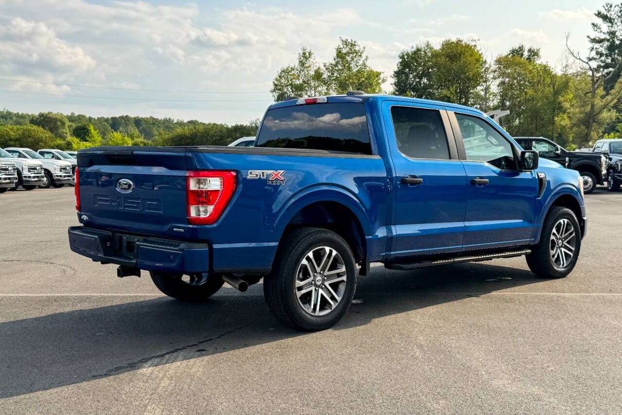 2022 Ford F-150 XL photo 2