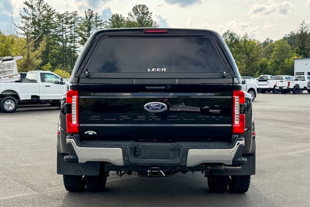 Used 2024 Ford F-450 Super Duty Lariat 4x4 4dr Crew Cab 8 ft. LB DRW Pickup Pickup Truck