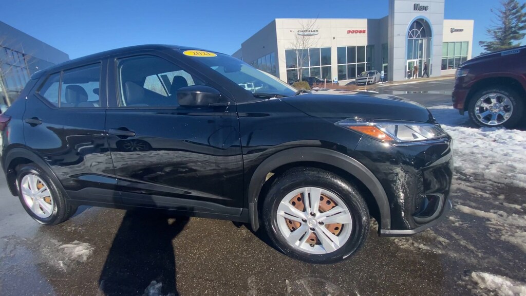 Used 2021 Nissan Kicks S SUV