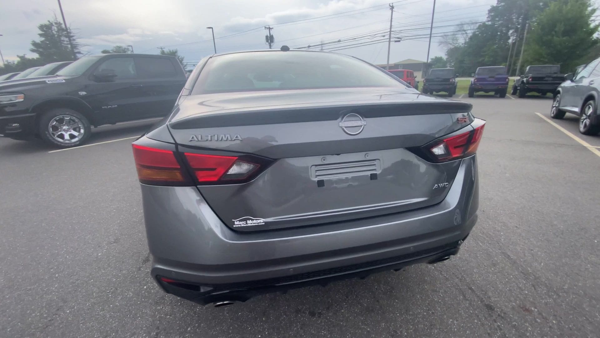 2024 Nissan Altima SR - Photo 9