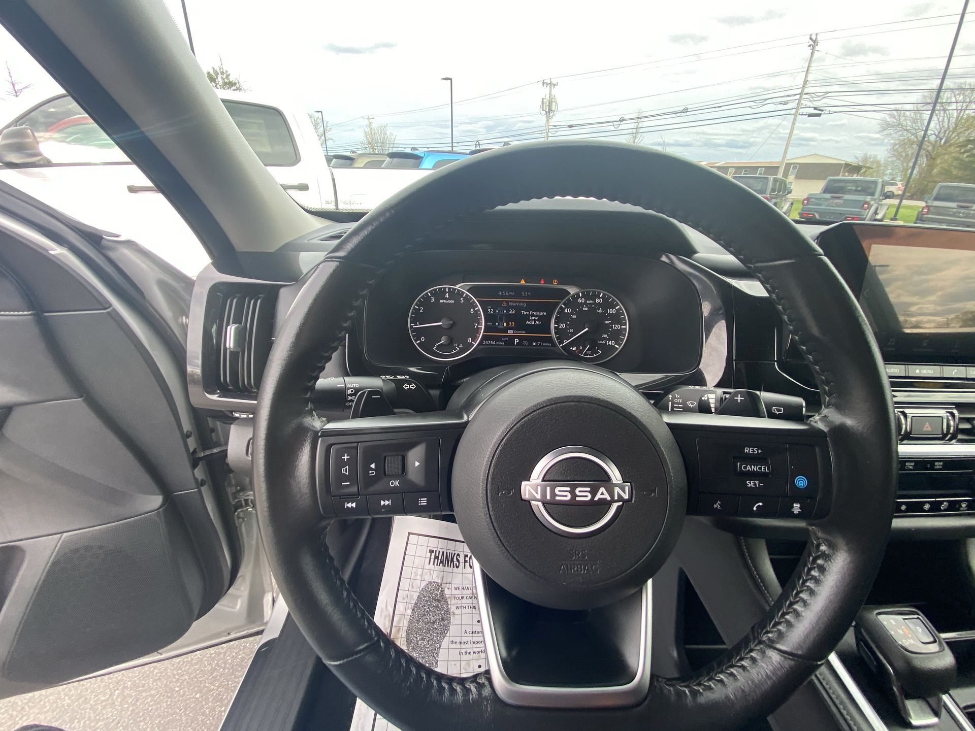 2024 Nissan Pathfinder SV - Photo 14