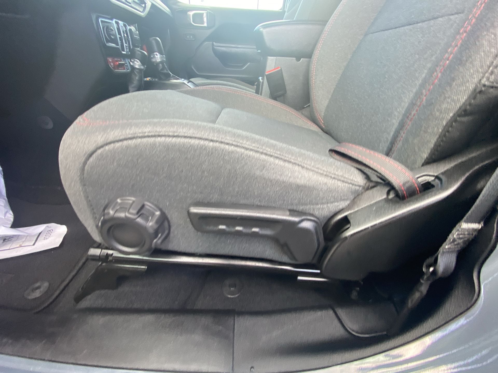 2025 Jeep Wrangler 4-Door Rubicon - Photo 12
