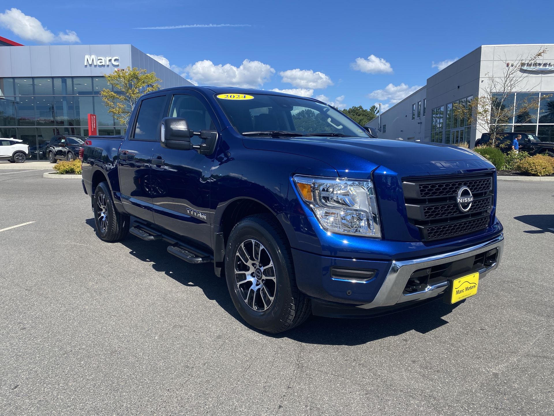 2024 Nissan Titan Truck Crew Cab 
