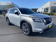 2025 Nissan Pathfinder S SUV