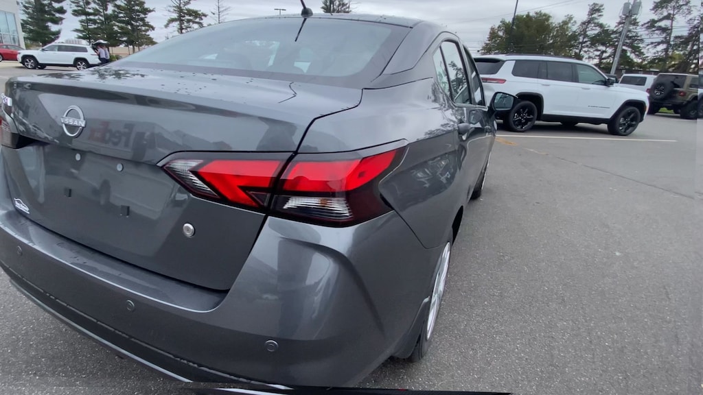 New 2025 Nissan Versa 1.6 S Sedan