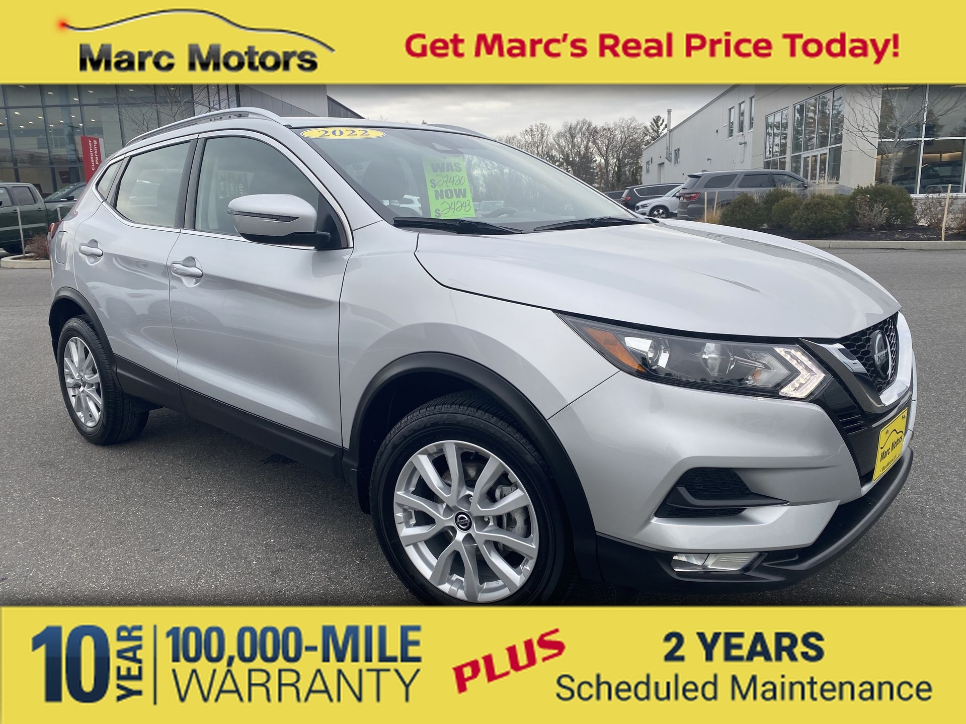 2022 Nissan Rogue Sport SV's photo