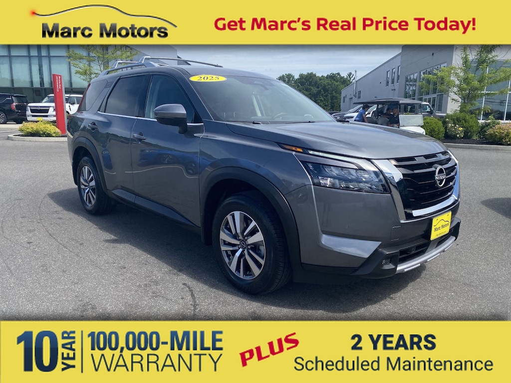 Used 2025 Nissan Pathfinder SL SUV
