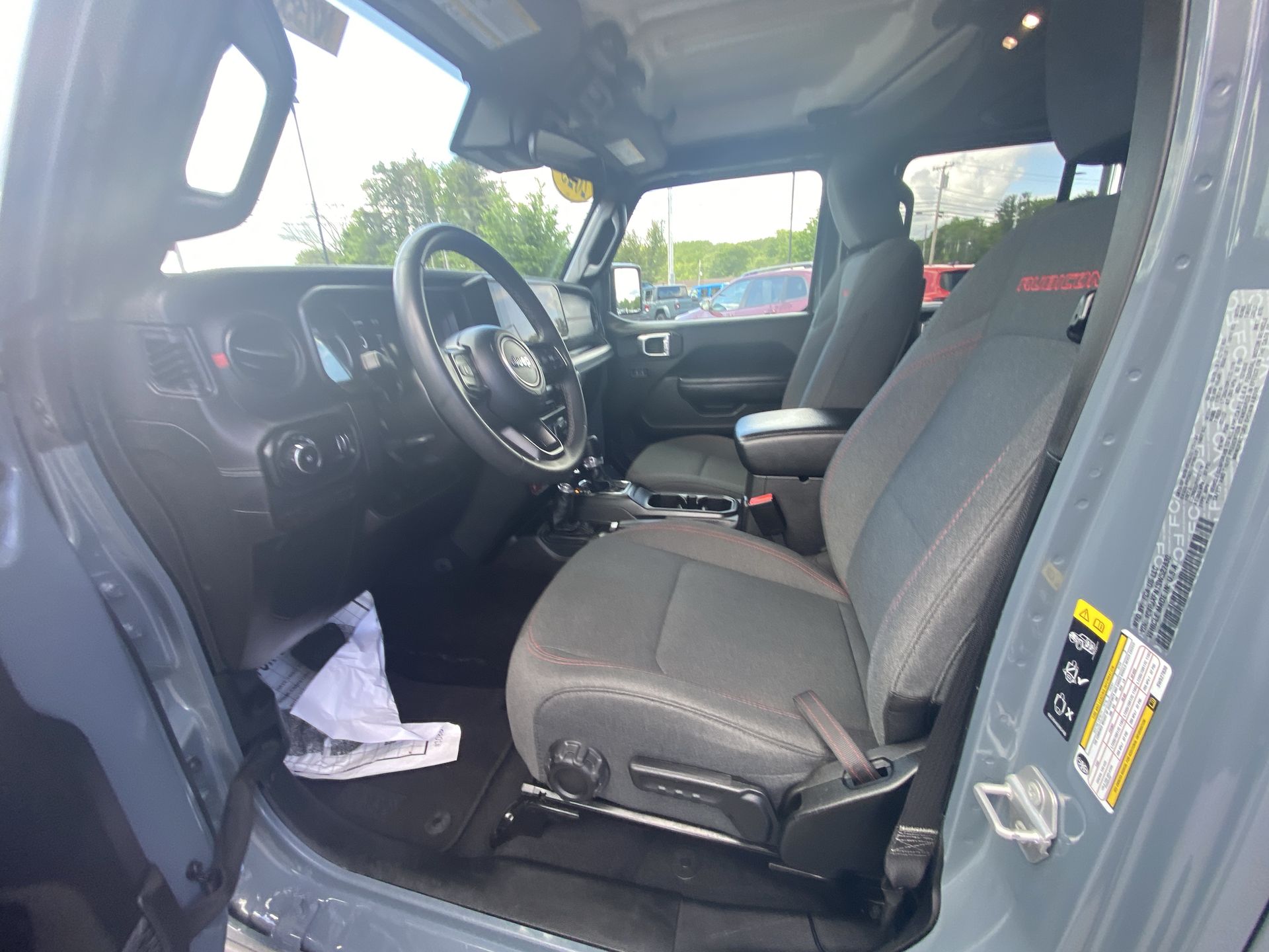 2025 Jeep Wrangler 4-Door Rubicon - Photo 11