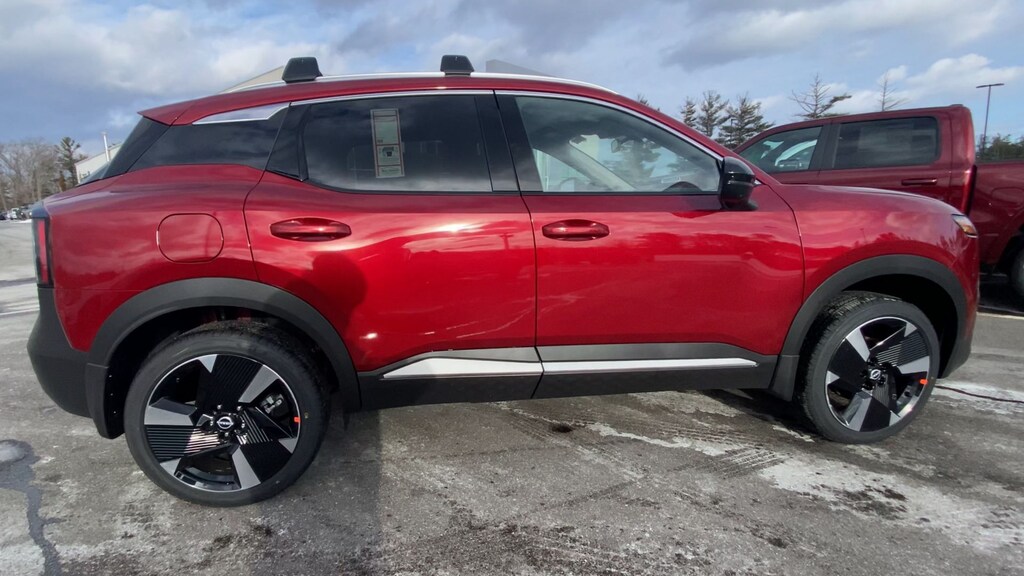 New 2026 Nissan Kicks SR SUV