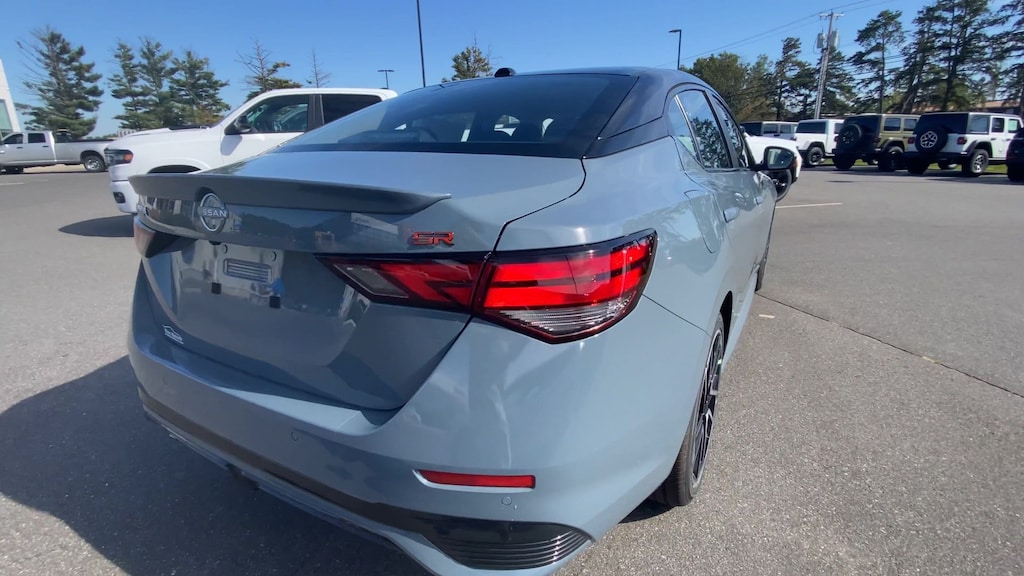 New 2025 Nissan Sentra SR Sedan