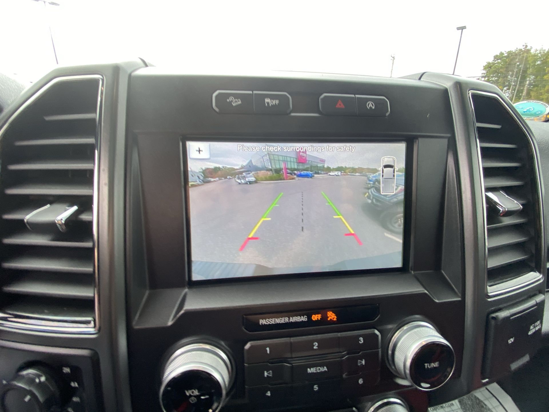 2018 Ford F-150 Lariat - Photo 16