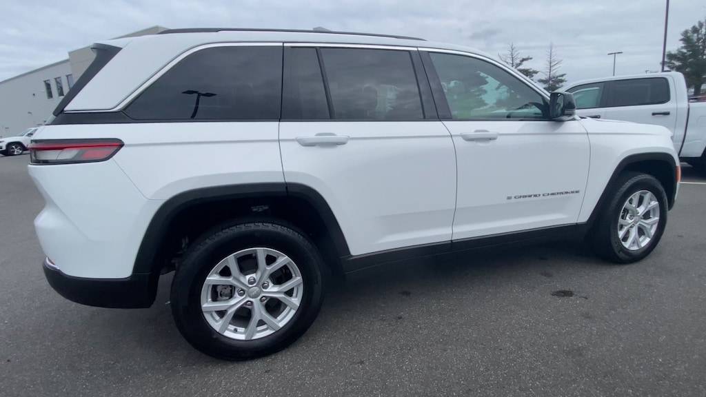 Used 2023 Jeep Grand Cherokee Limited SUV