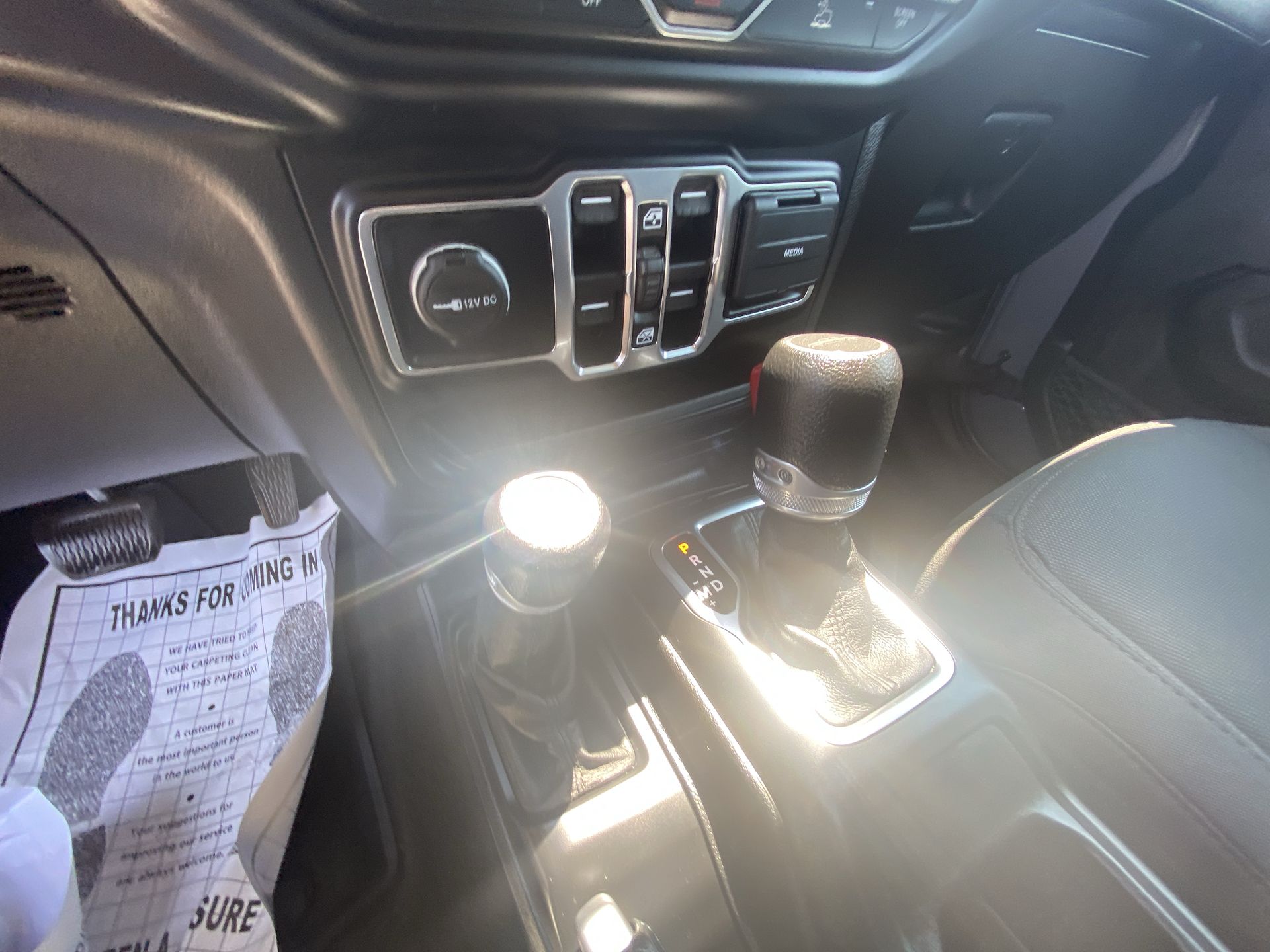 2021 Jeep Gladiator Sport S - Photo 19