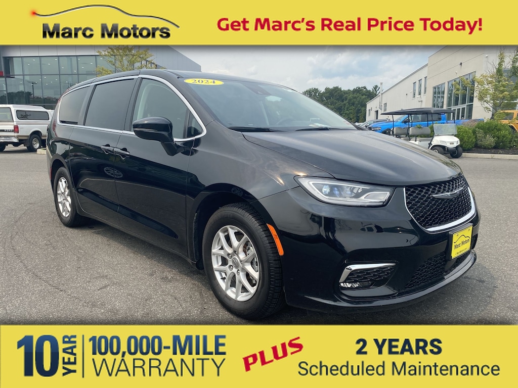 Used 2024 Chrysler Pacifica Touring L Van Passenger Van