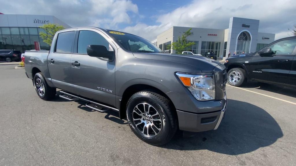 Used 2024 Nissan Titan Truck Crew Cab