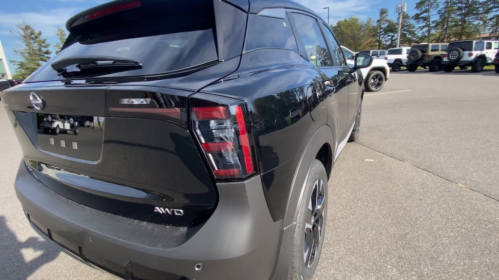 New 2026 Nissan Kicks SV SUV