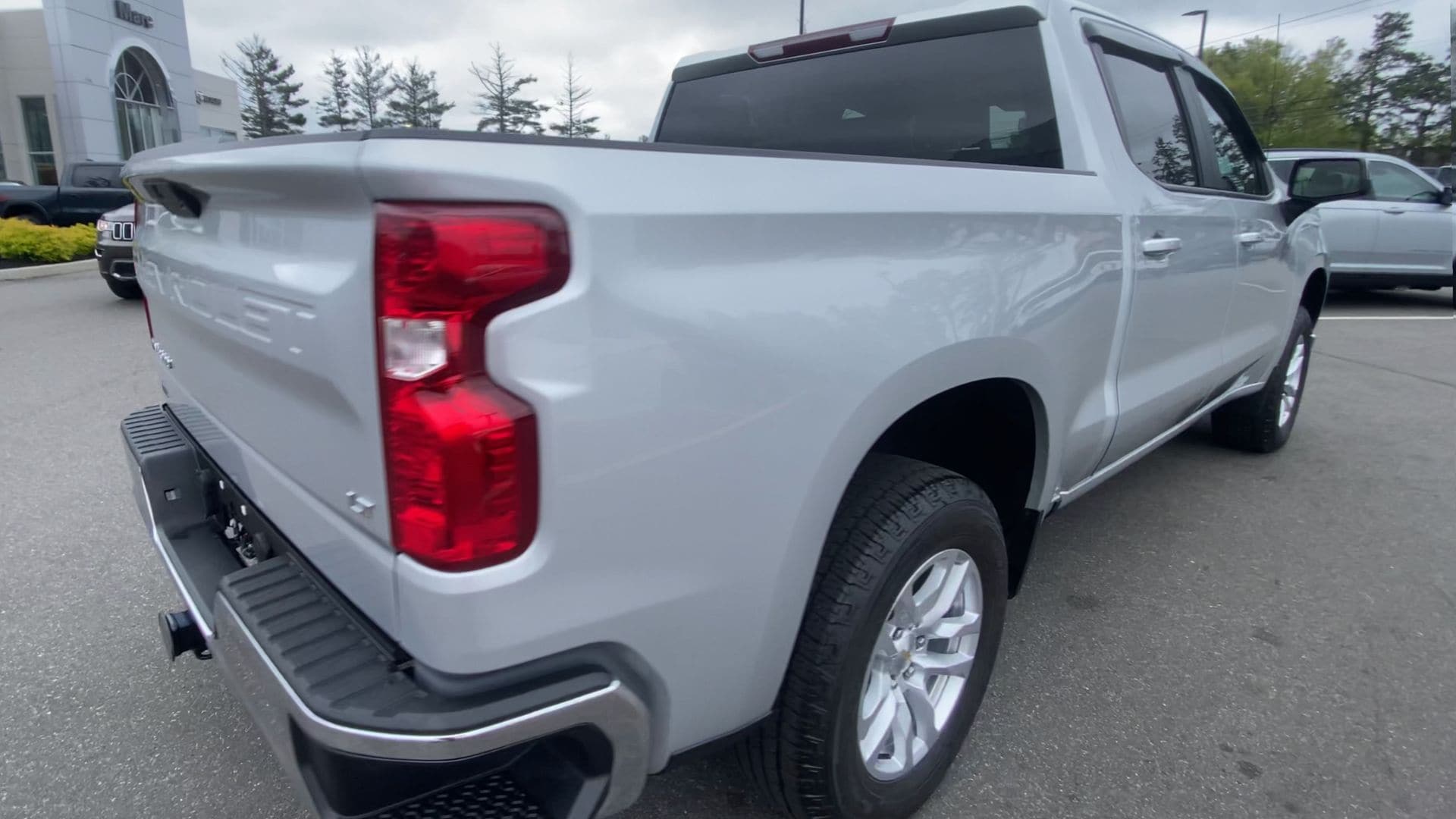 Used 2022 Chevrolet Silverado 1500 Limited LT with VIN 1GCUYDED5NZ169981 for sale in Sanford, ME