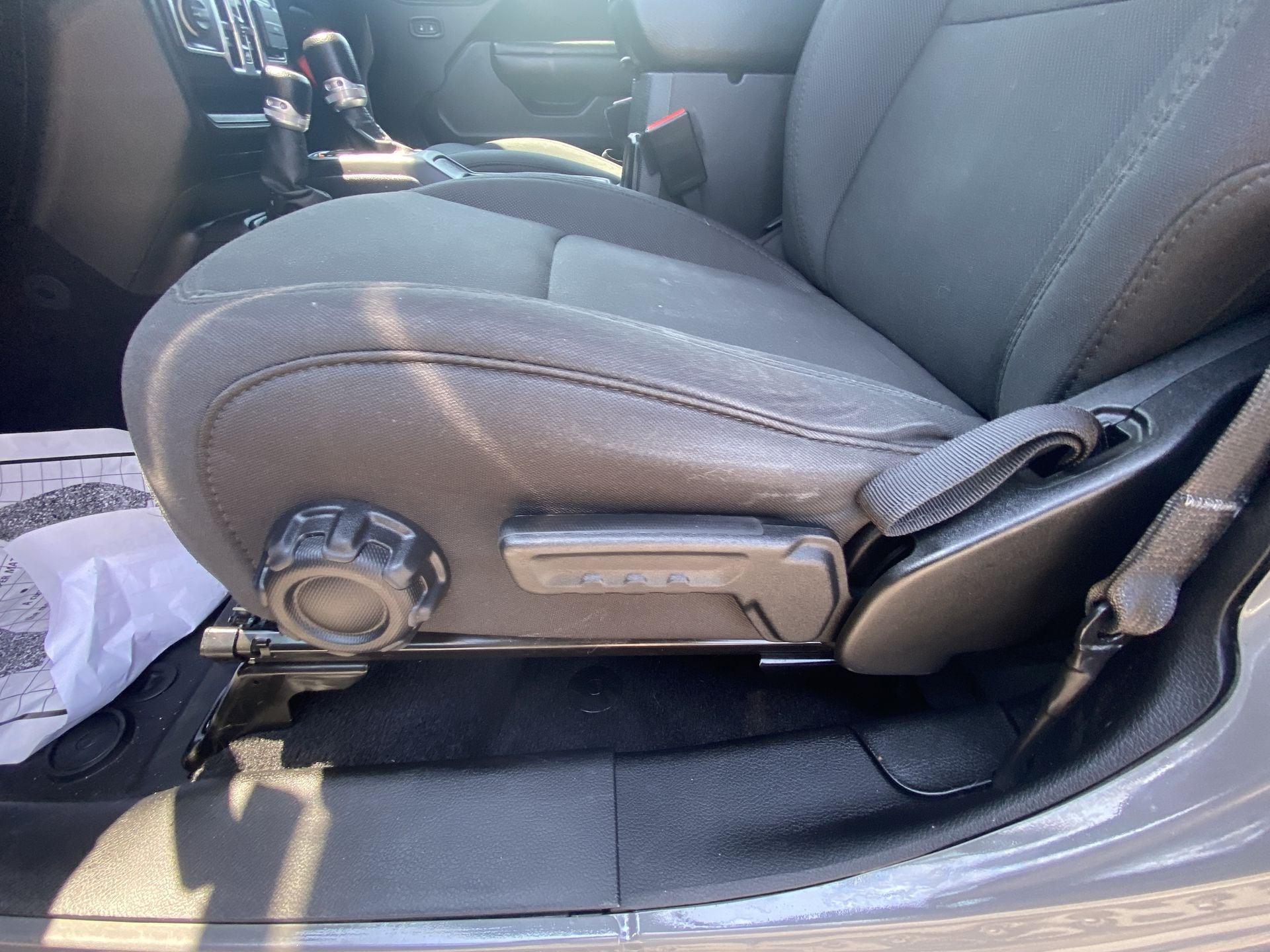 2021 Jeep Gladiator Sport S - Photo 12