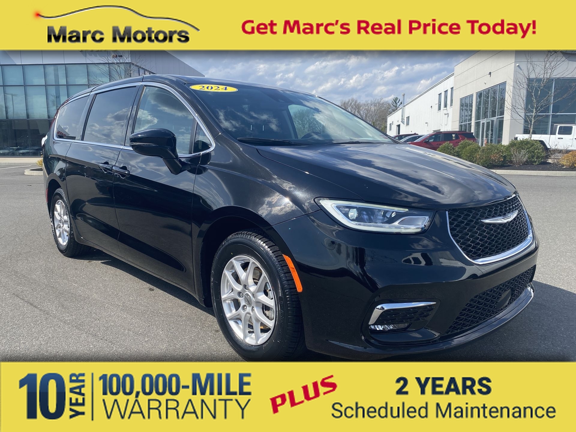 2024 Chrysler Pacifica Touring L's photo