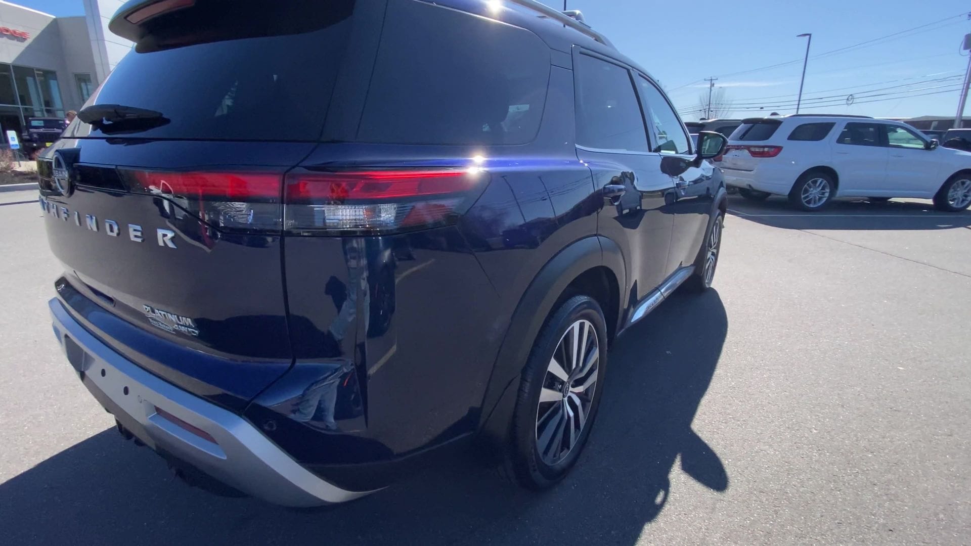 2022 Nissan Pathfinder Platinum 4WD