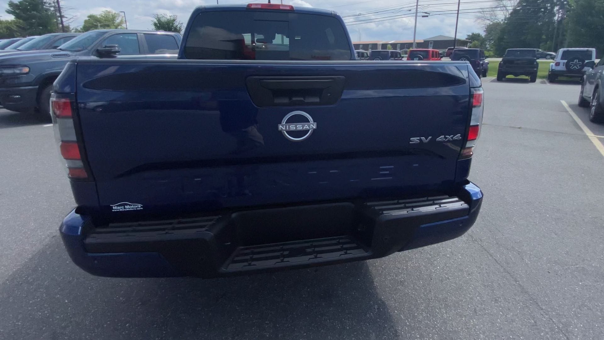 2023 Nissan Frontier SV - Photo 9
