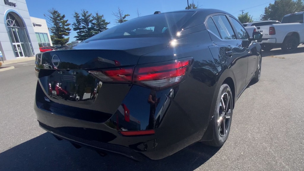 New 2025 Nissan Sentra SV Sedan