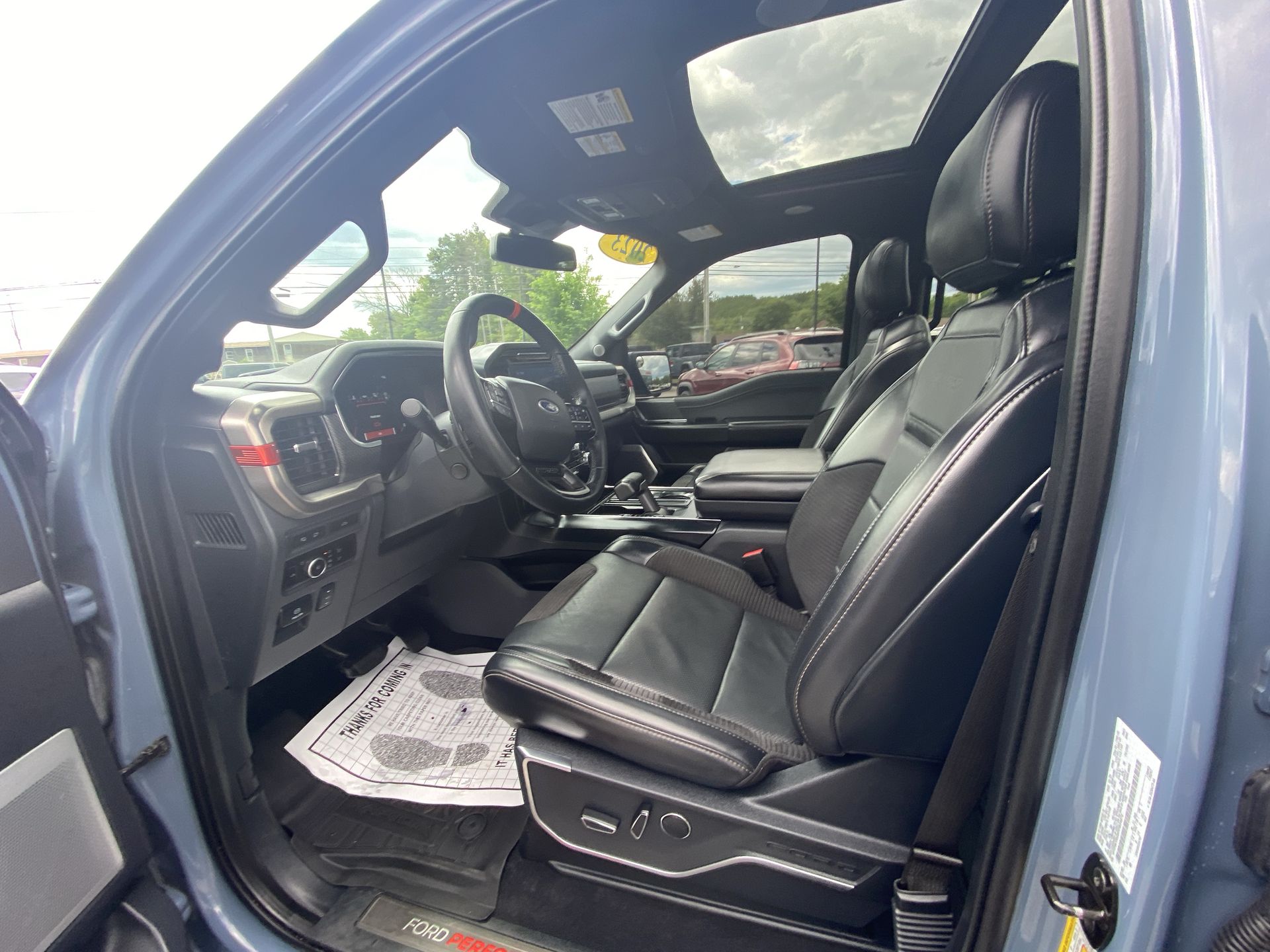 2023 Ford F-150 Raptor - Photo 11